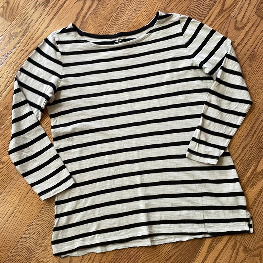 Old Navy 3/4 length sleeved striped tee